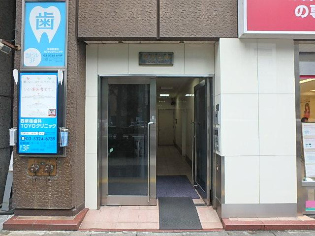 岡崎ビルエントランス②