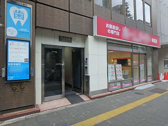 岡崎ビルエントランス①