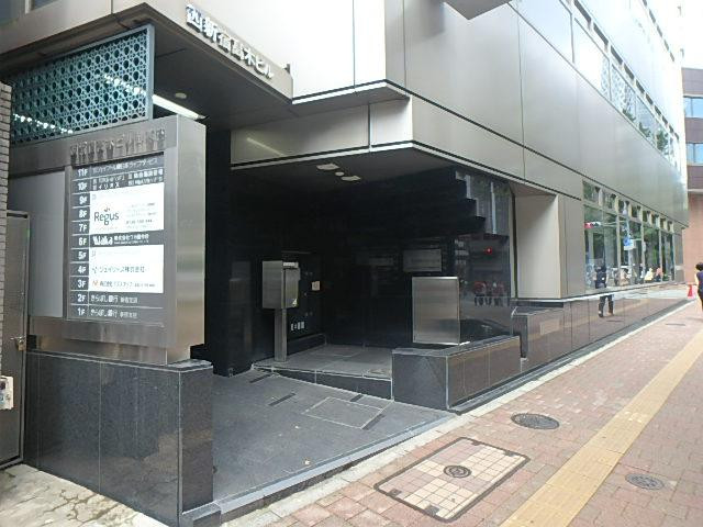 西新宿高木ビルエントランス①