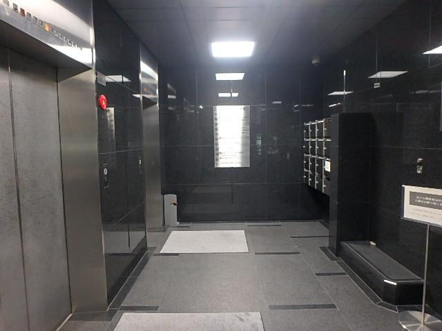 西新宿高木ビルホール①