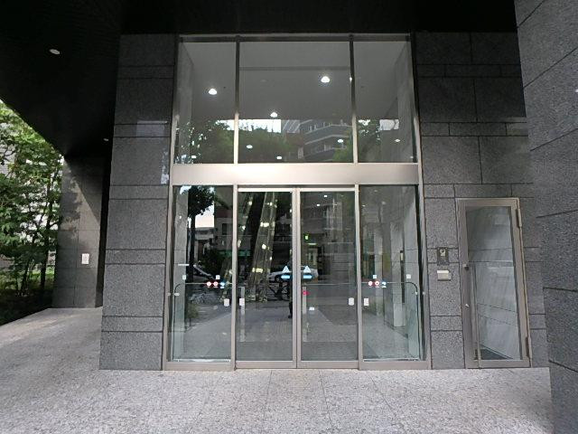 コンシェリア西新宿　ＴＯＷＥＲＳ　ＷＥＳＴエントランス②