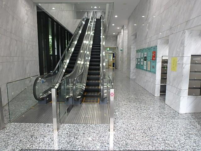 コンシェリア西新宿　ＴＯＷＥＲＳ　ＷＥＳＴホール①