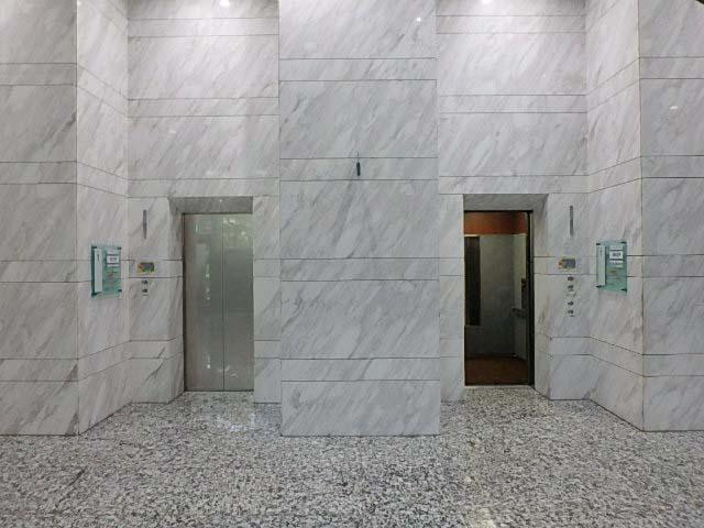 コンシェリア西新宿　ＴＯＷＥＲＳ　ＷＥＳＴホール②