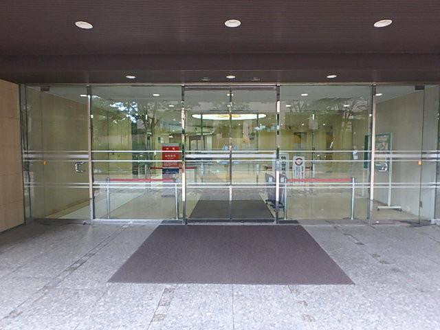 新宿国際ビルディング本館エントランス②