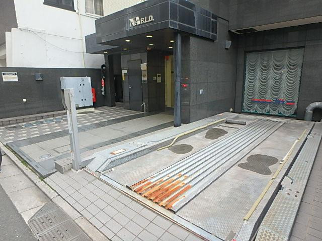 ＮＡビルエントランス①