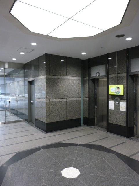 デュオ西新宿ホール②