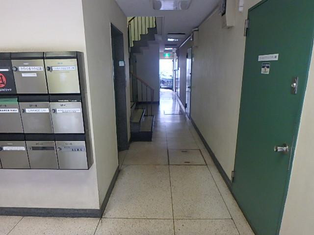 第３和幸ビルホール①