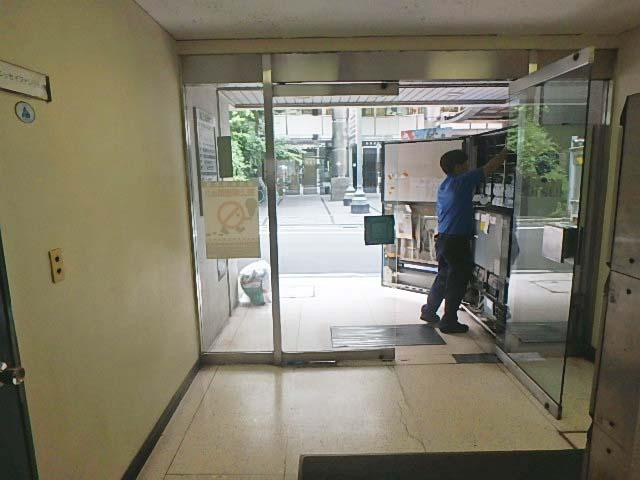第３和幸ビルホール③