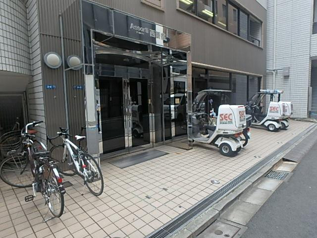 アソルティ西新宿ビルエントランス①