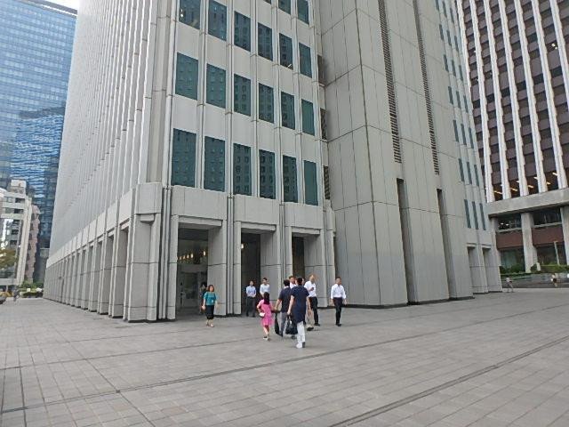 新宿野村ビルエントランス①
