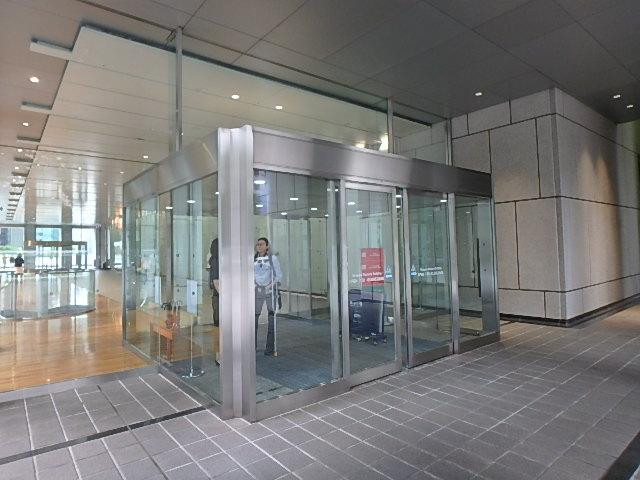 新宿野村ビルエントランス②