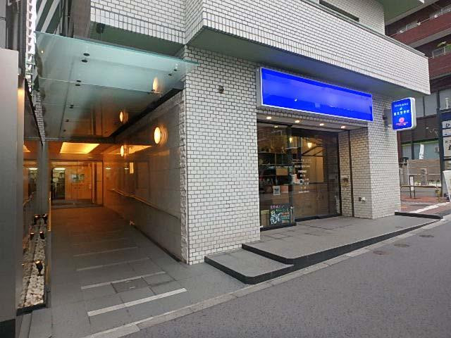アルテール新宿ビルエントランス①