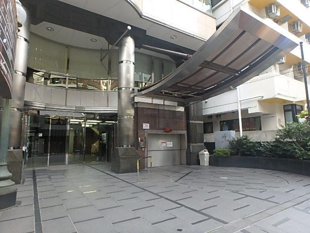 西新宿ＫＮビルエントランス①