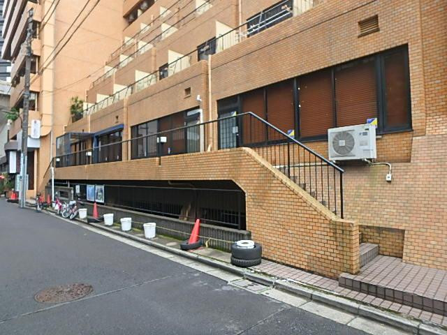 ライオンズマンション西新宿エントランス③