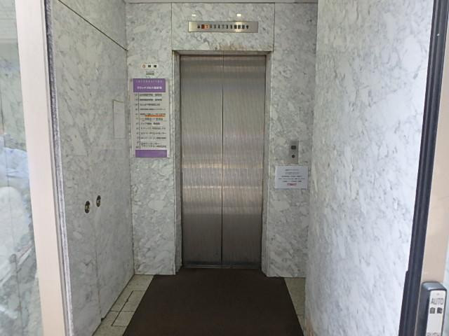 ホール①