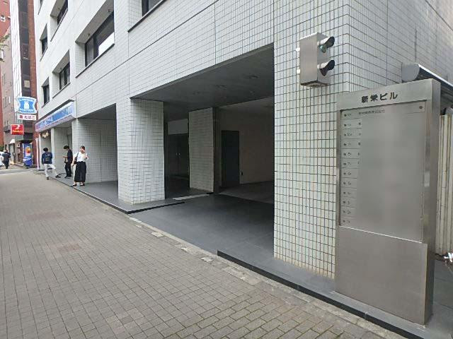新栄ビルエントランス①