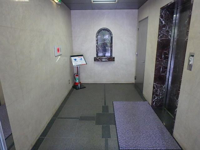 松下産業本社ビルホール①