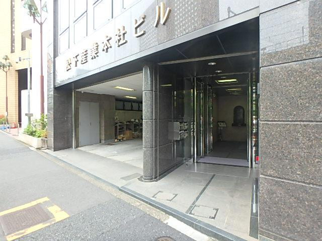松下産業本社ビルエントランス①