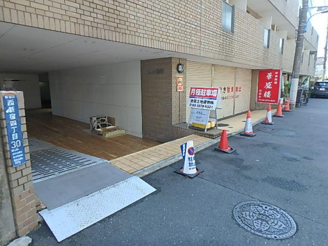 シェモワ新宿エントランス①