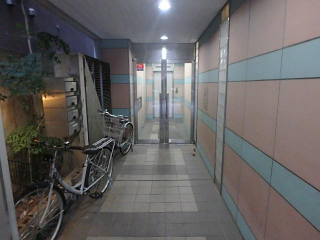 西新宿小林ビルエントランス②