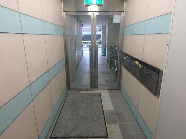 西新宿小林ビルエントランス③