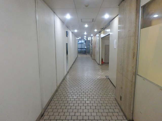 ニッカビルホール①