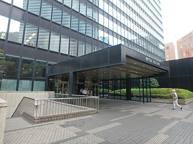 新宿三井ビルディングエントランス①