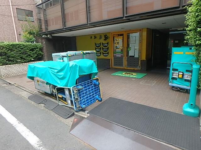 新宿税理士ビル第２別館佐竹ビルエントランス①