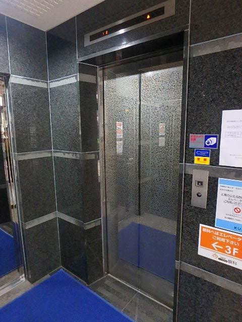 武居西新宿ビルホール③