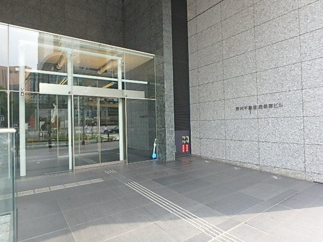 野村不動産西新宿ビルエントランス①