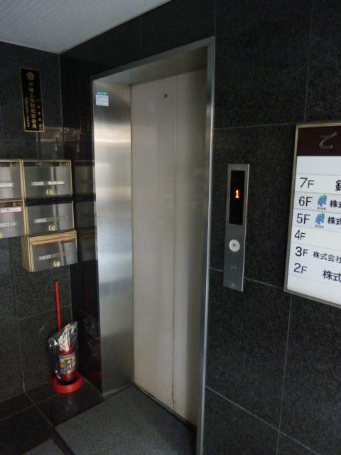 エントランス②
