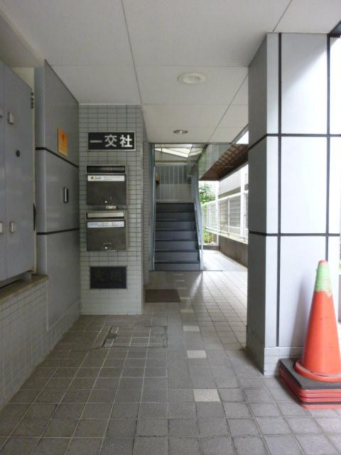 エントランス①