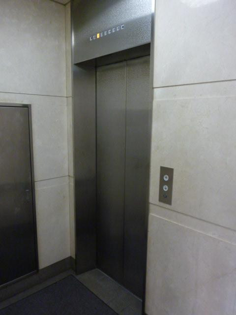 中川ビルエントランス②