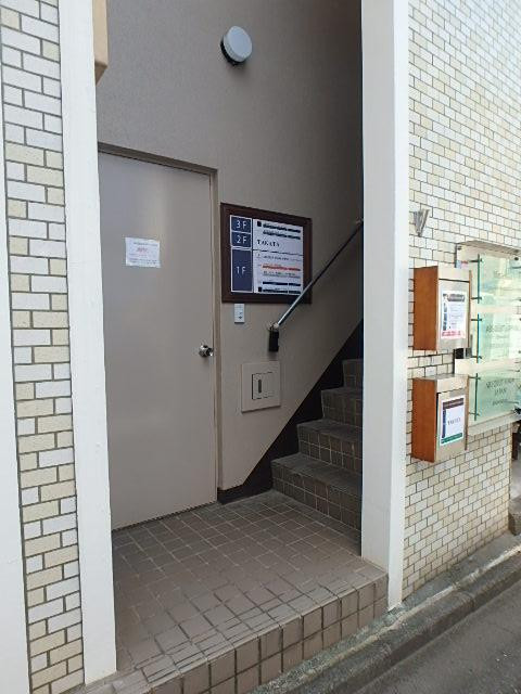 皆川ビルエントランス③