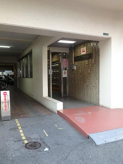 エントランス②