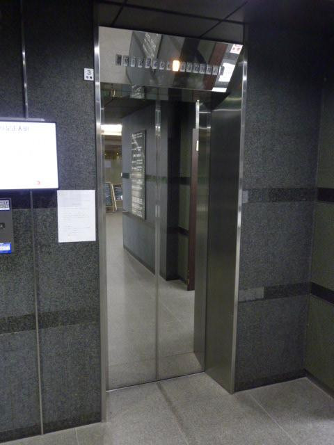 新宿ラムダックスビルホール②