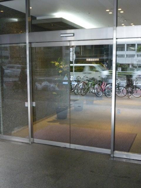 プラザ新大樹　本棟エントランス①