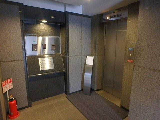 ホール②