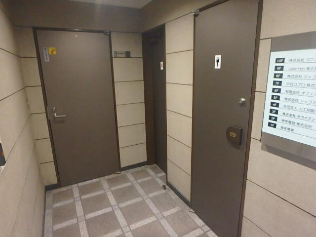 ホール②