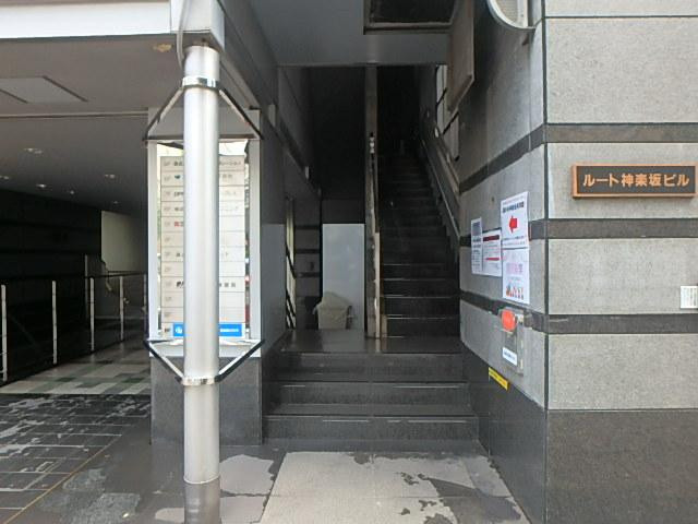 ルート神楽坂ビルエントランス②