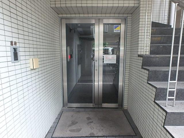 神楽坂藤井ビルエントランス②