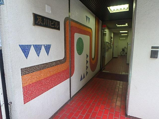 及川ビルエントランス①