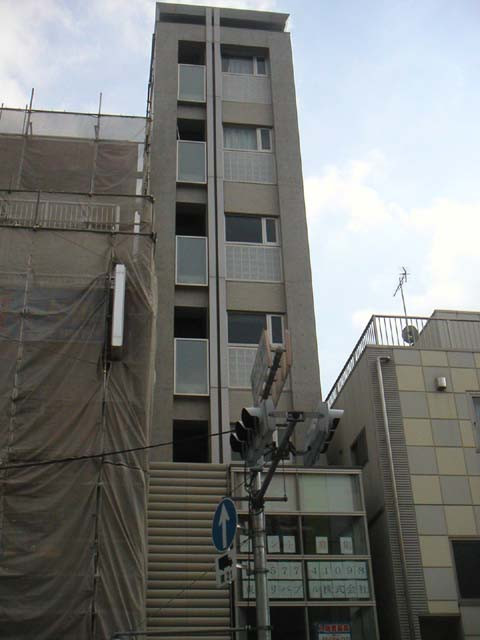 ルートビル外観②