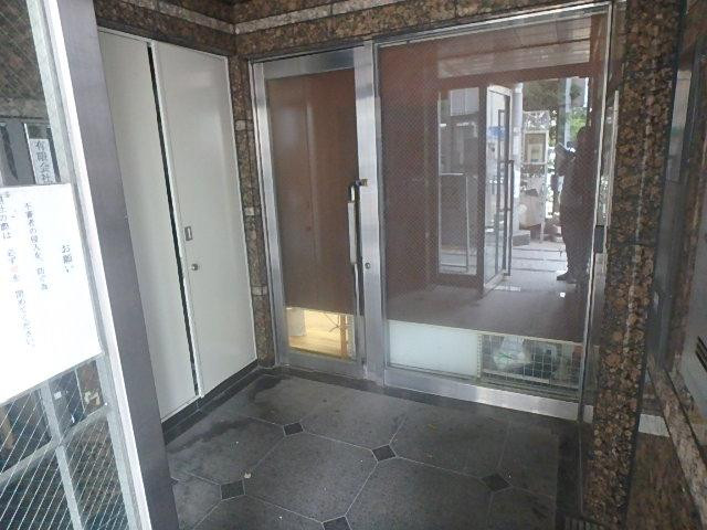 プリオール三信ビルホール①