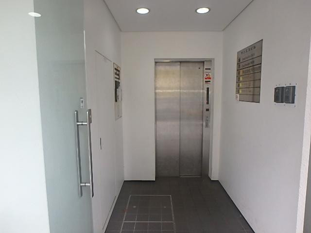 サンエスビルホール①