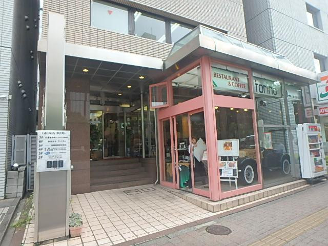 グロリアビルエントランス③