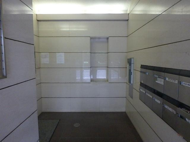 グロリアビルホール①