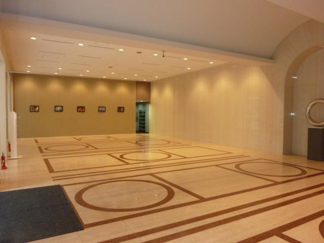 岩波書店一ツ橋ビルホール③