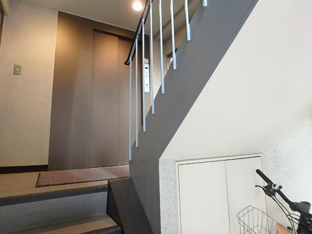 東西堂ビルホール①
