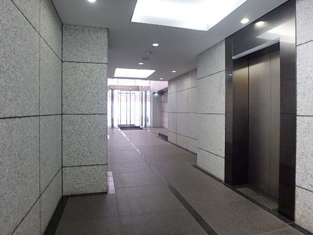 共同ビル（一番町）ホール③